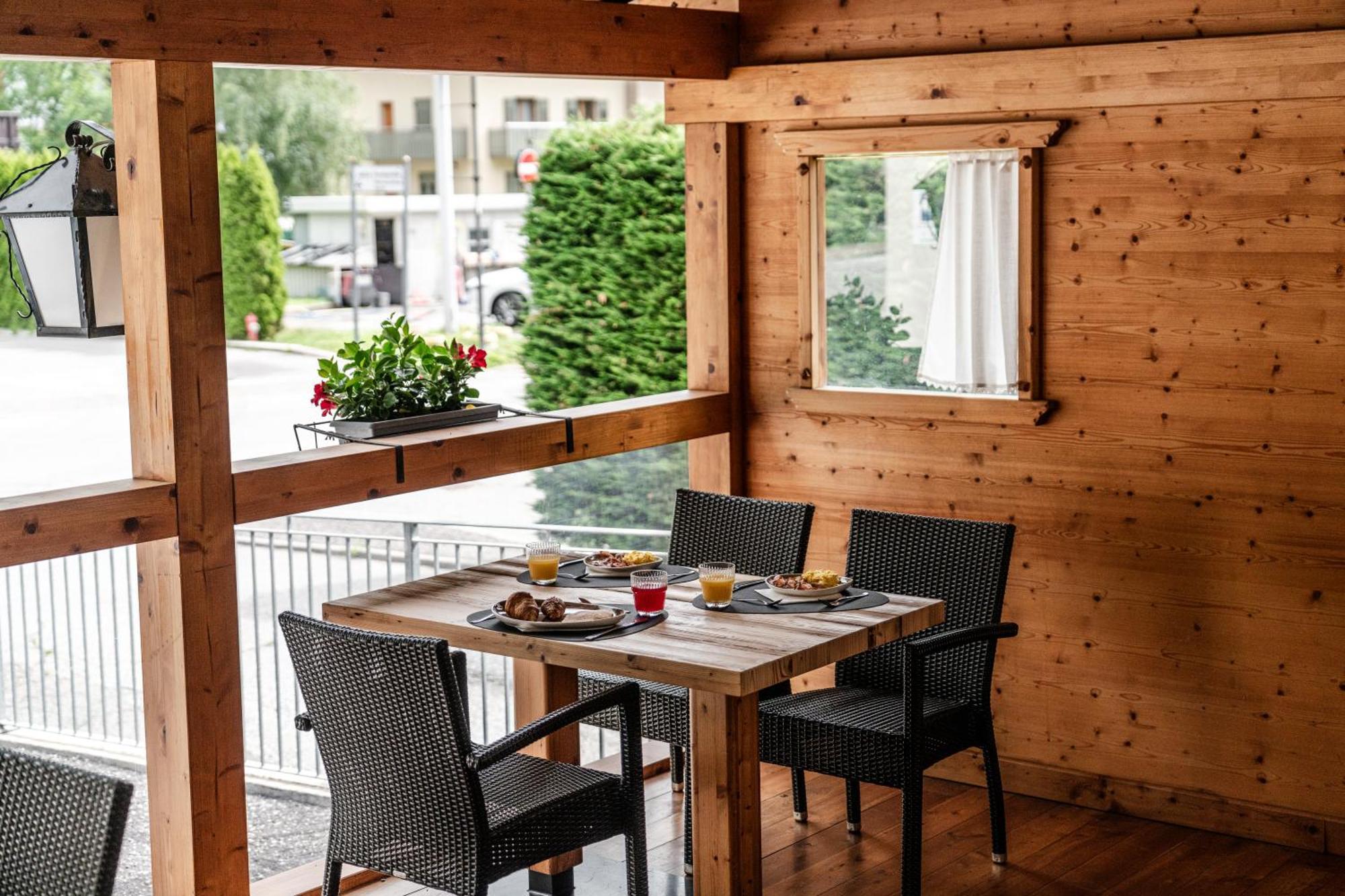 Hotel La Noria Коммеццадура Экстерьер фото